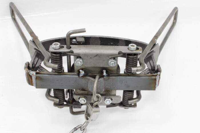 MB 750 Setter adds leverage when setting the trap. Trap Sold Separate.